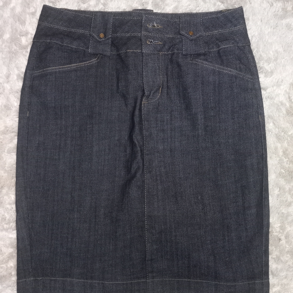 Denim pencil skirt